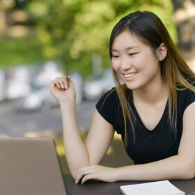 Du học sinh đã tốt nghiệp trường tiếng